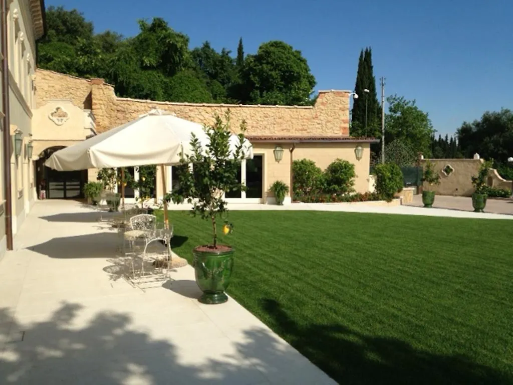 Fra Lorenzo Suites - Apartments Verona Italy