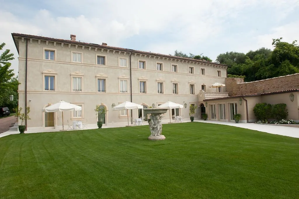 Fra Lorenzo Suites - Apartments Verona