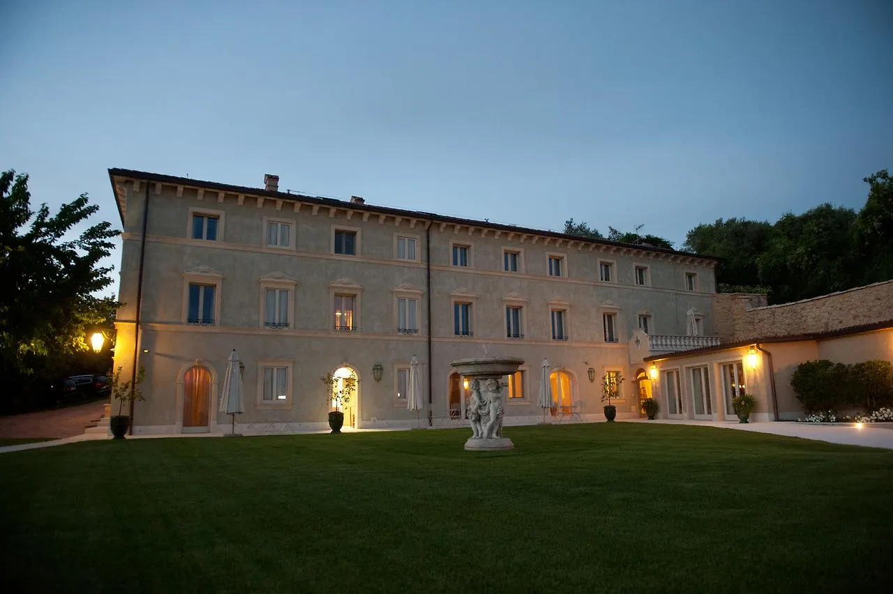 Fra Lorenzo Suites - Apartments Verona