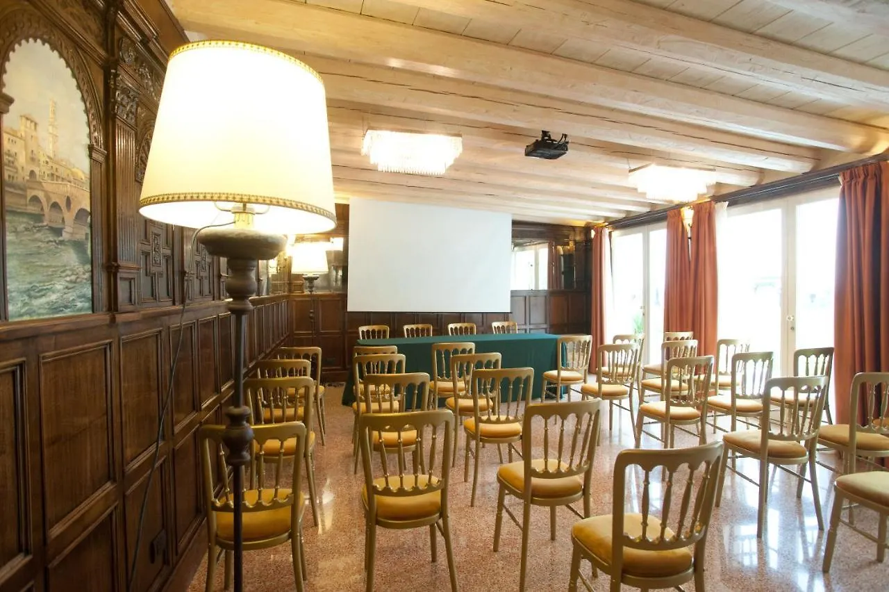 Fra Lorenzo Suites - Apartments Verona