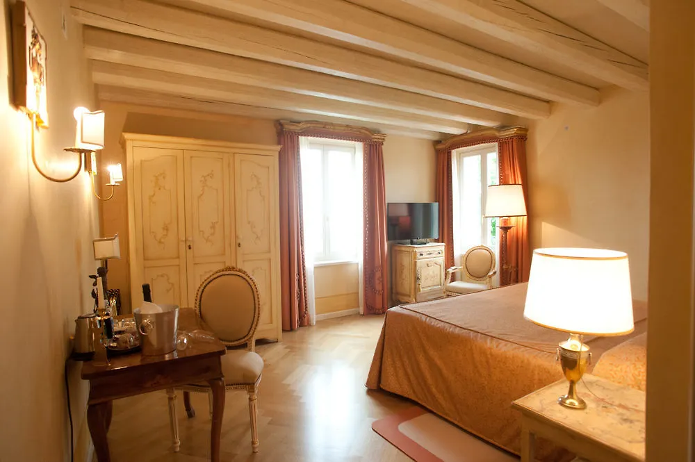 Fra Lorenzo Suites - Apartments Verona