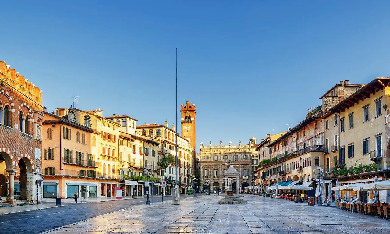 Fra Lorenzo Suites - Apartments Verona